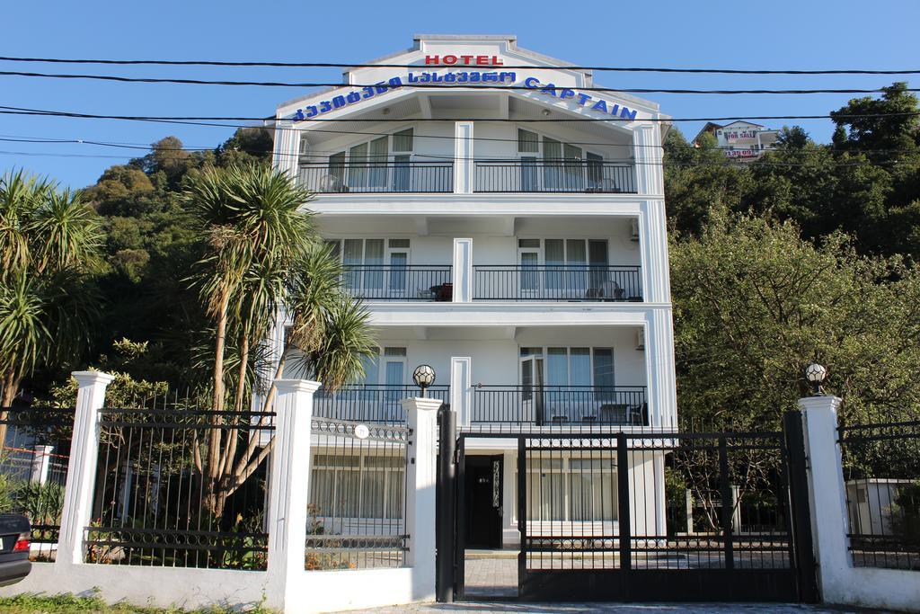 גוניו Hotel Captain מראה חיצוני תמונה