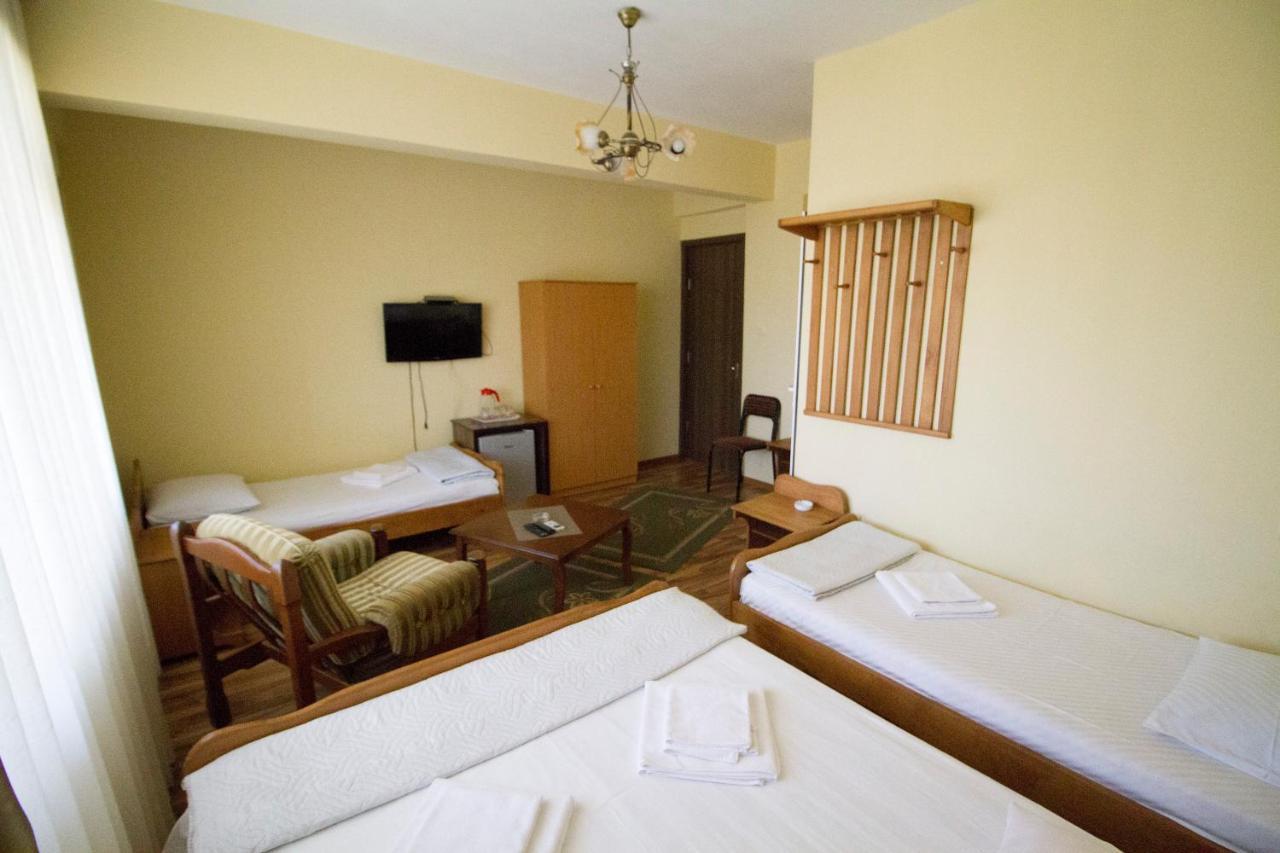 גוניו Hotel Captain מראה חיצוני תמונה