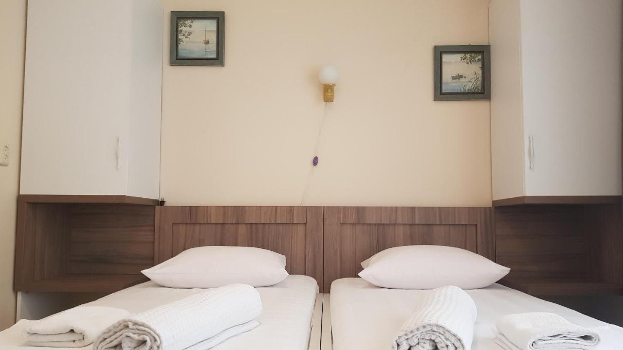 גוניו Hotel Captain מראה חיצוני תמונה